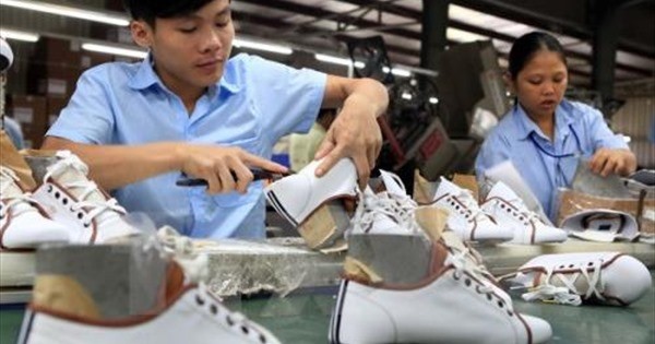 Dệt may và da giày hóa giải những thách thức để thích ứng với thị trường