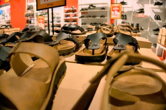 Câu chuyện kinh tế và sức mạnh đàm phán?