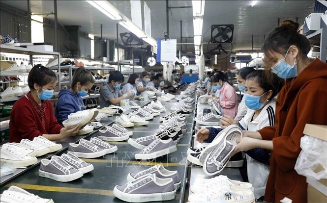 Xanh hoá là con đường bắt buộc với ngành da giày để tham gia chuỗi cung ứng