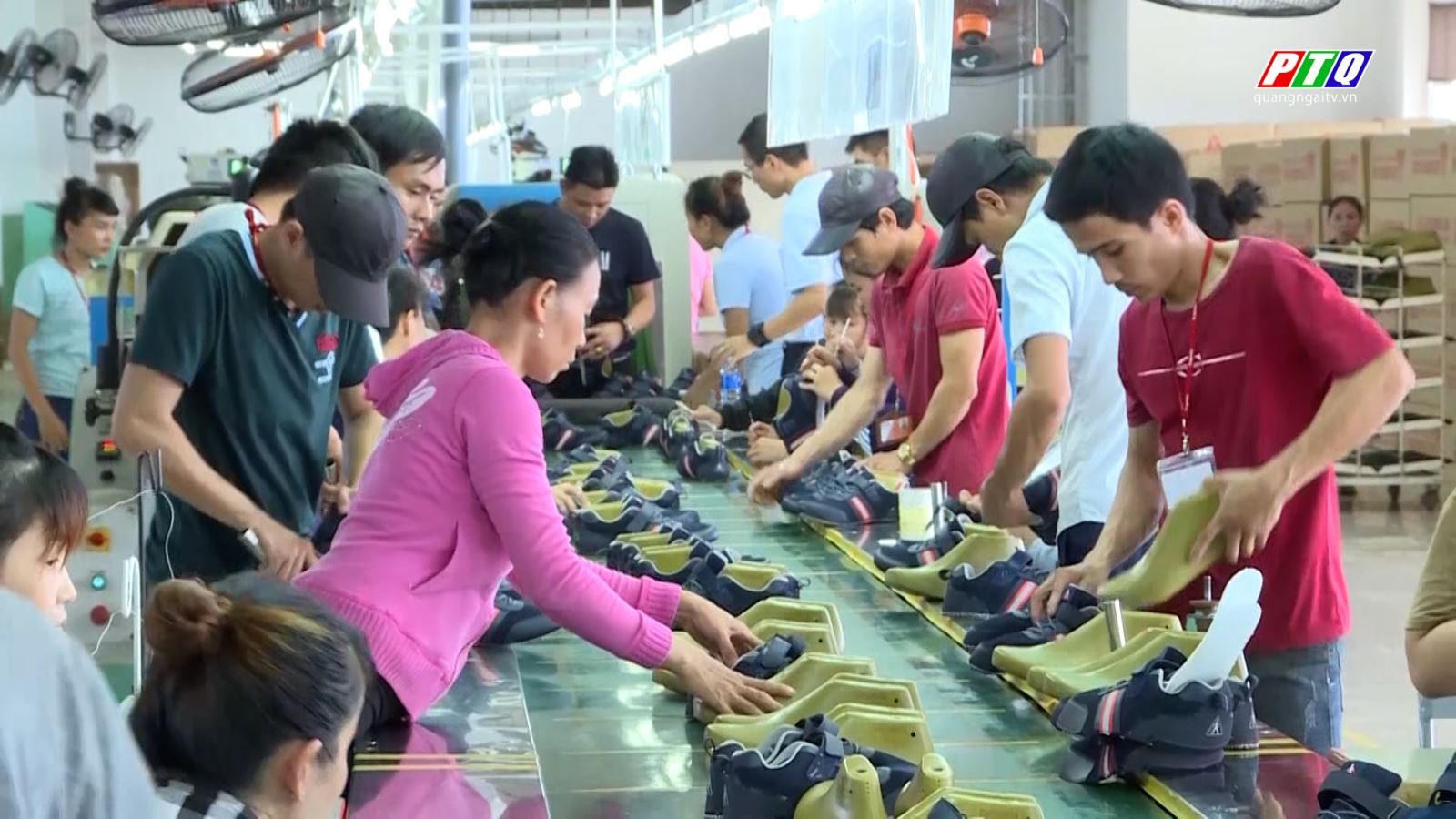 Quảng Ngãi: Dệt may, da giày là ngành sản xuất và xuất khẩu chủ lực