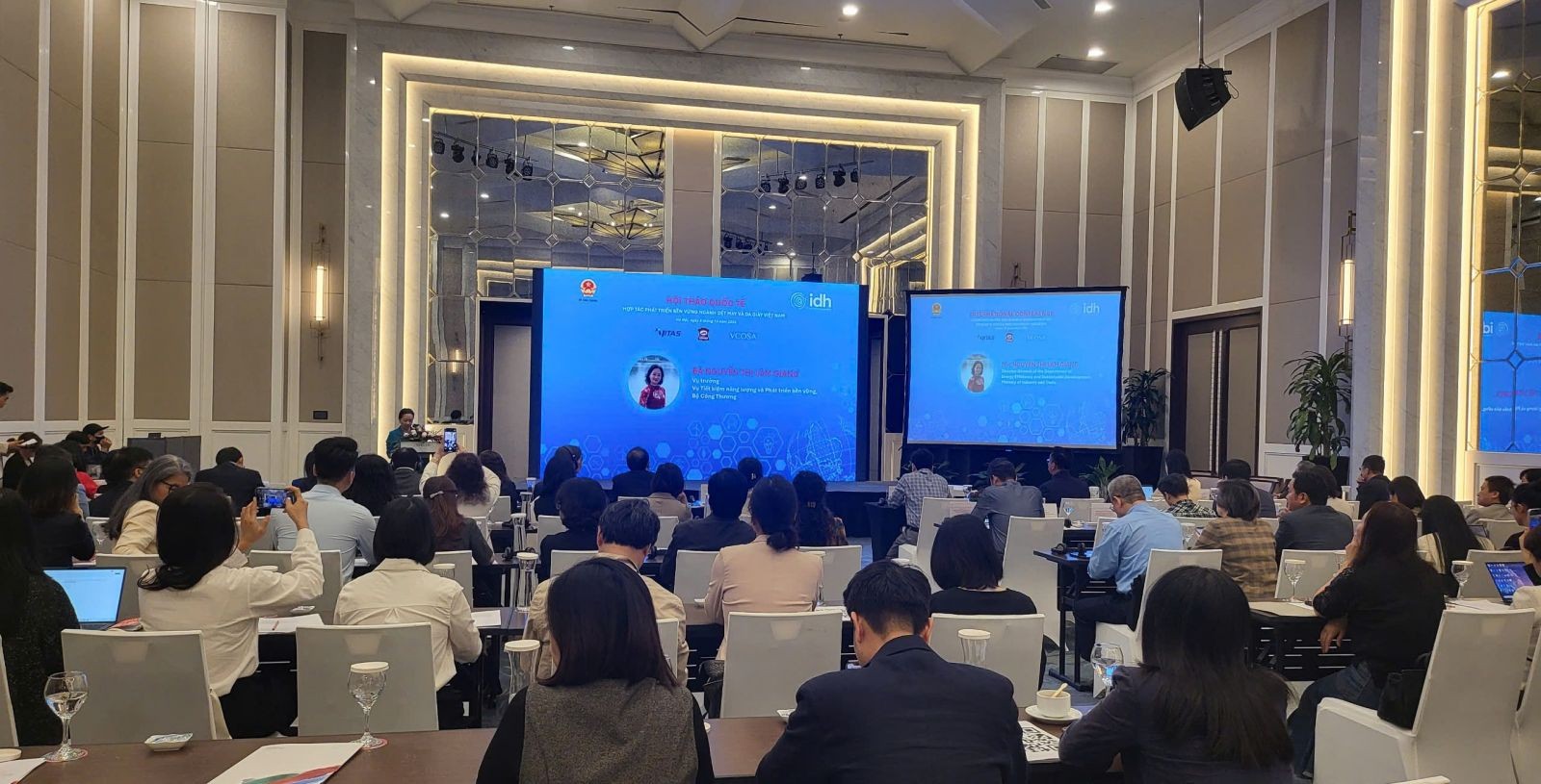 Hợp tác phát triển bền vững ngành Dệt may và Da giày Việt Nam