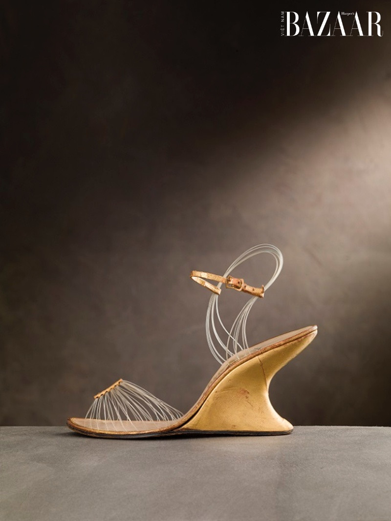 SALVATORE FERRAGAMO F-HEEL: ĐÔI GIÀY THAY ĐỔI LỊCH SỬ THIẾT KẾ GIÀY DÉP