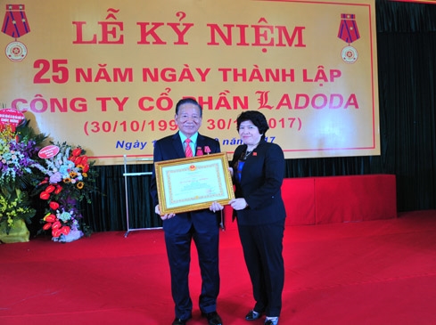 Lễ kỷ niệm 25 năm ngày thành lập Công ty Ladoda