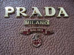 Doanh số bán đồ da giảm ảnh hưởng đến kết quả của tập đoàn Prada - Italia
