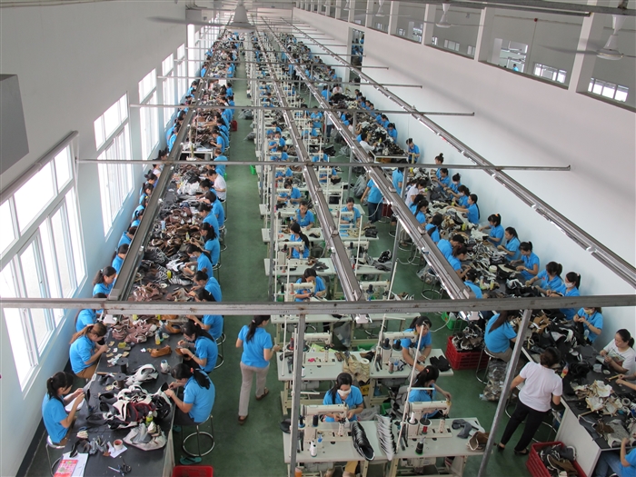 Nguy cơ ngành dệt may, da giày thiếu việc làm trong tháng 4 và tháng 5