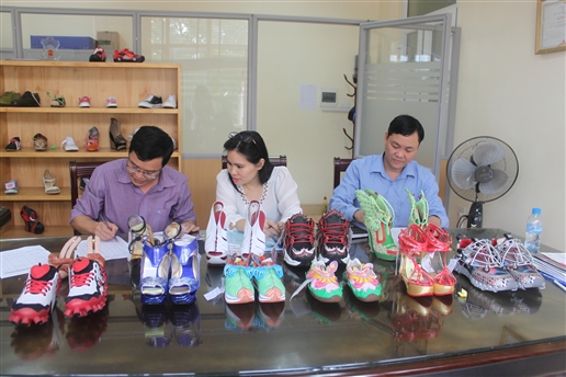 Kết quả vòng sơ khảo cuộc thi thiết kế giày Quốc tế 2014