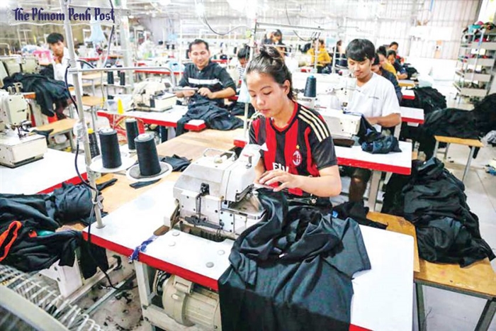  Xuất khẩu may mặc và giày dép của Campuchia tăng trưởng 2 con số