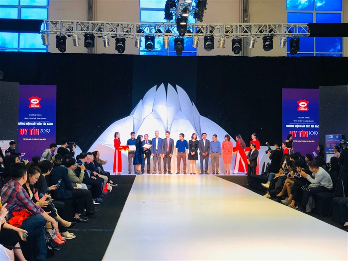 Chương trình Vinh danh “Thương hiệu Giày dép, Túi xách Uy tín 2019”