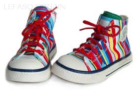  Tiêu thụ giày bình quân đầu người Mỹ tăng cao kỷ lục