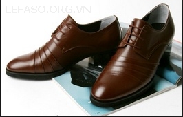 Hàng may mặc và giày dép tại Vương quốc Anh