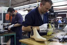 Xuất khẩu giày dép Tây Ban Nha trong nửa đầu năm 2015 tăng cả về lượng và trị giá 