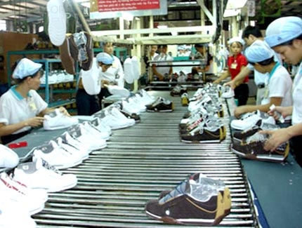 Leather Italia tài trợ 21.500 USD để giúp trẻ em bỏng 